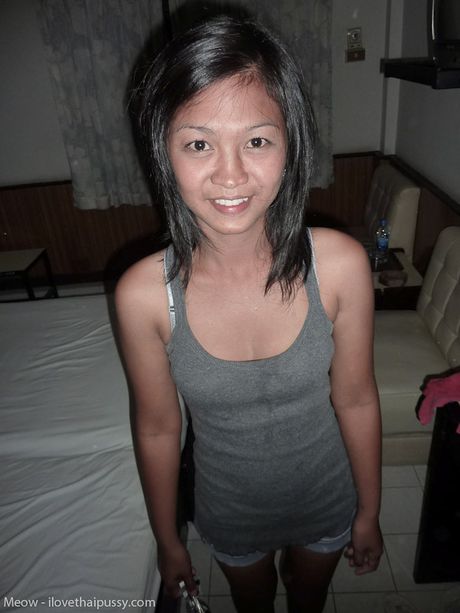 No condom for asslicking tattooed Thai teenager