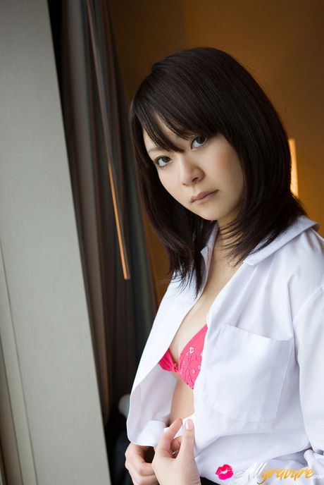 Ran Asian doll takes shirt off and shows fine boobs in red bra