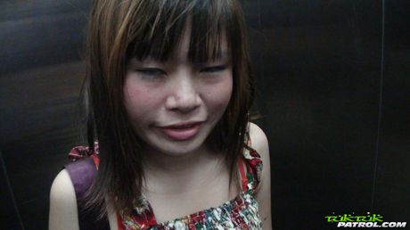 Asian amateur Puy shows her sexy butt and toys her pussy in a solo