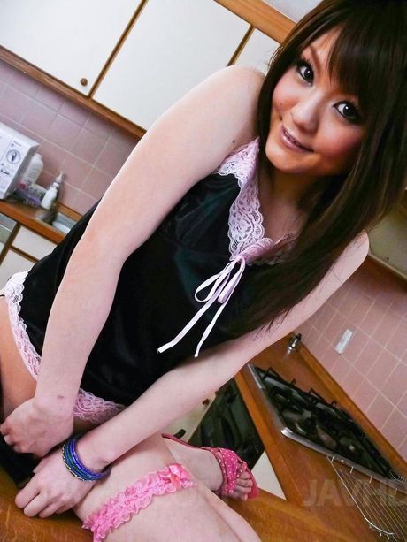 Huwari Asian teases her peach till squirts in a cup of coffee