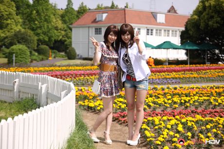 Lovely Japanese cuties Rimu Endo and Ueno Misaki posing outdoors