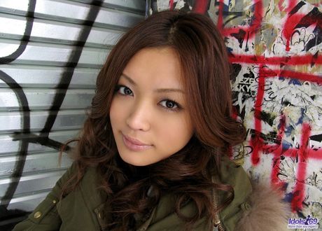 Hot Asian slut enjoys a long hot shower and a little masturbation before date