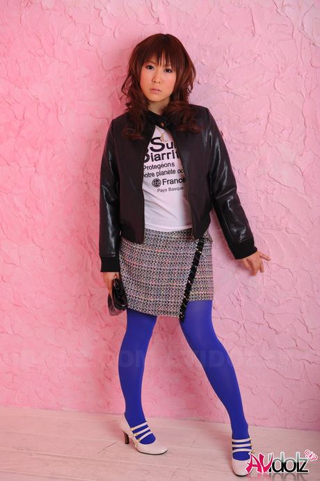 Perfect Japanese babe Yuko Morita strips and poses in her pantyhose